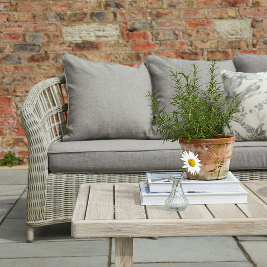 Cilifor Outdoor Lounge Set