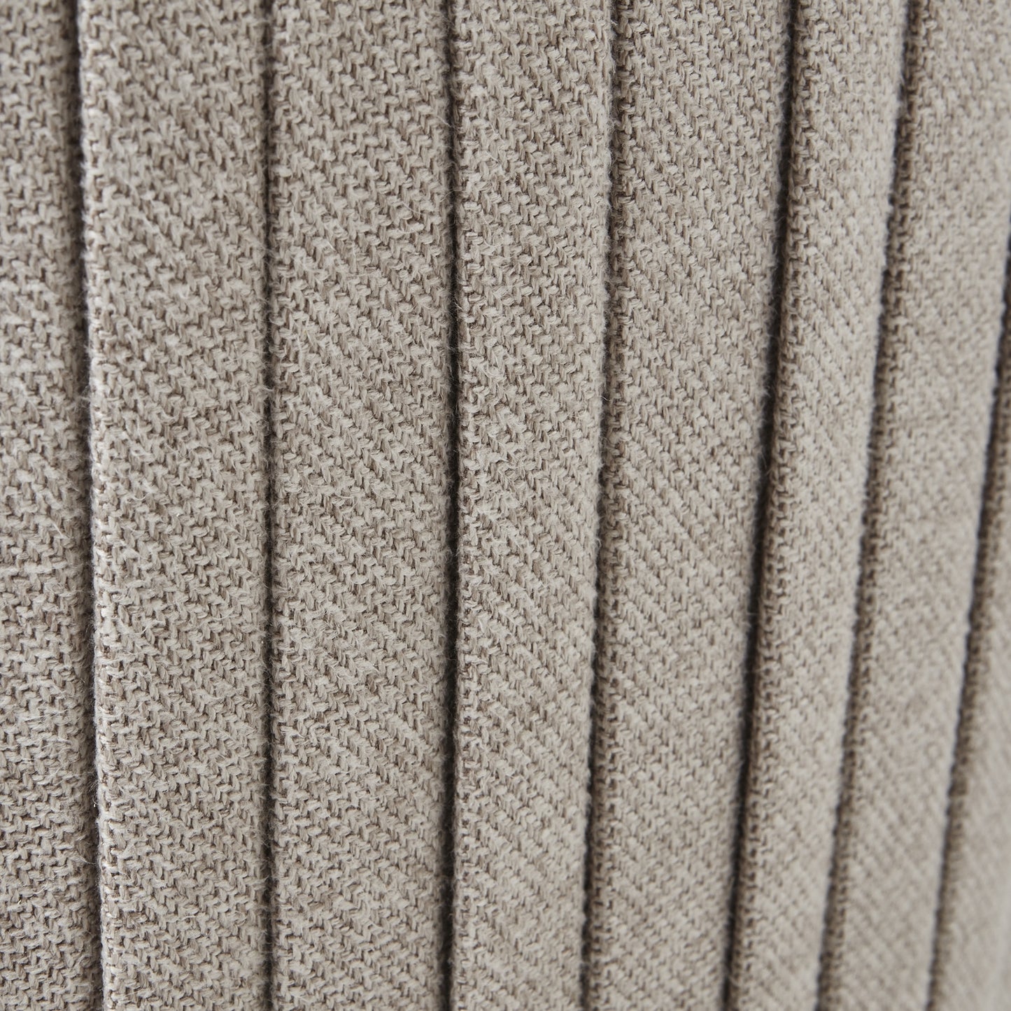 Daisy Pouffe Oatmeal