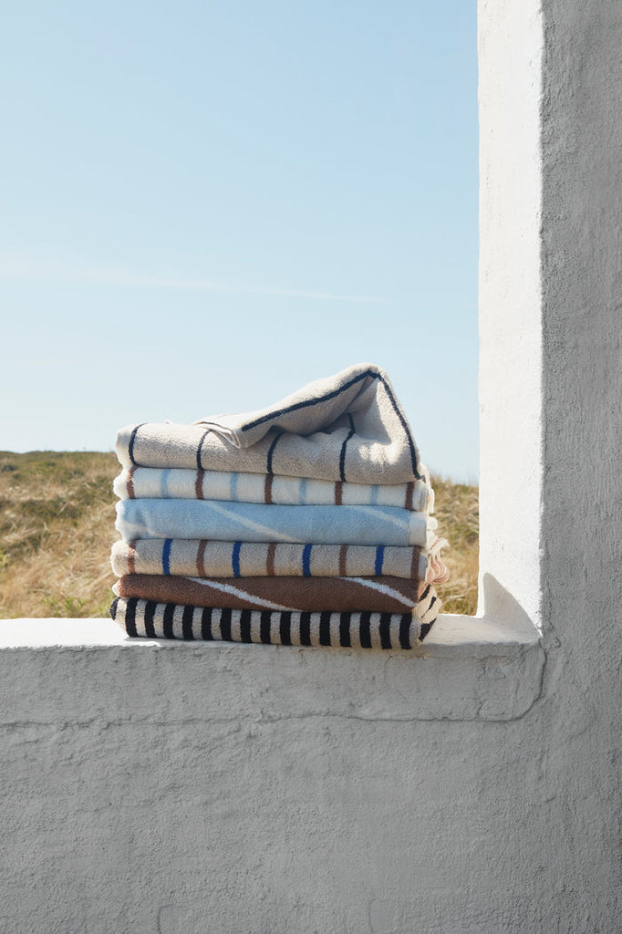 Raita Towel - 100X150 Cm