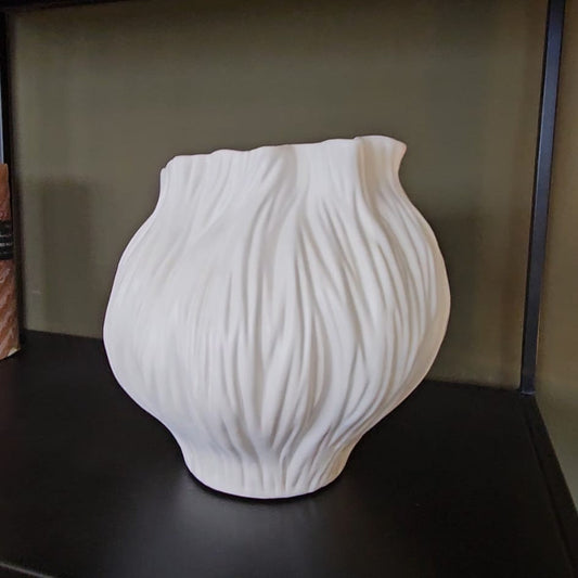 Clifton Vase White Medium