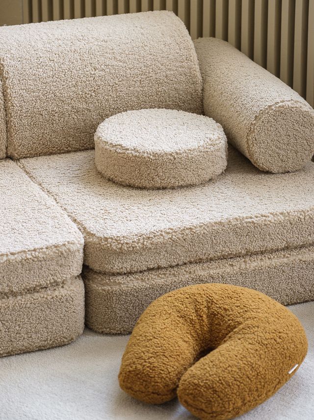 Biscuit Settee