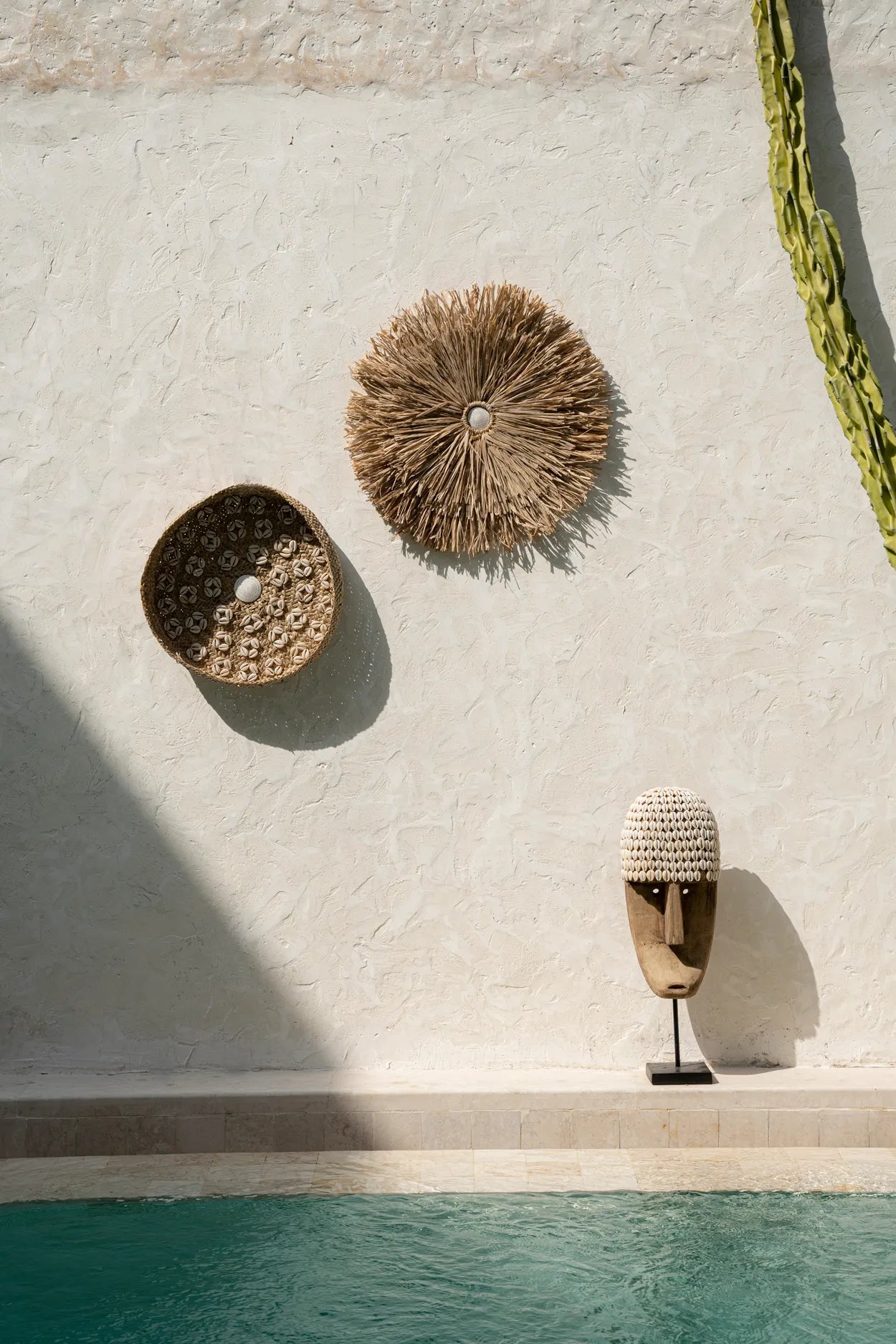 The Caribe Shell Plate - Natural White - M_40