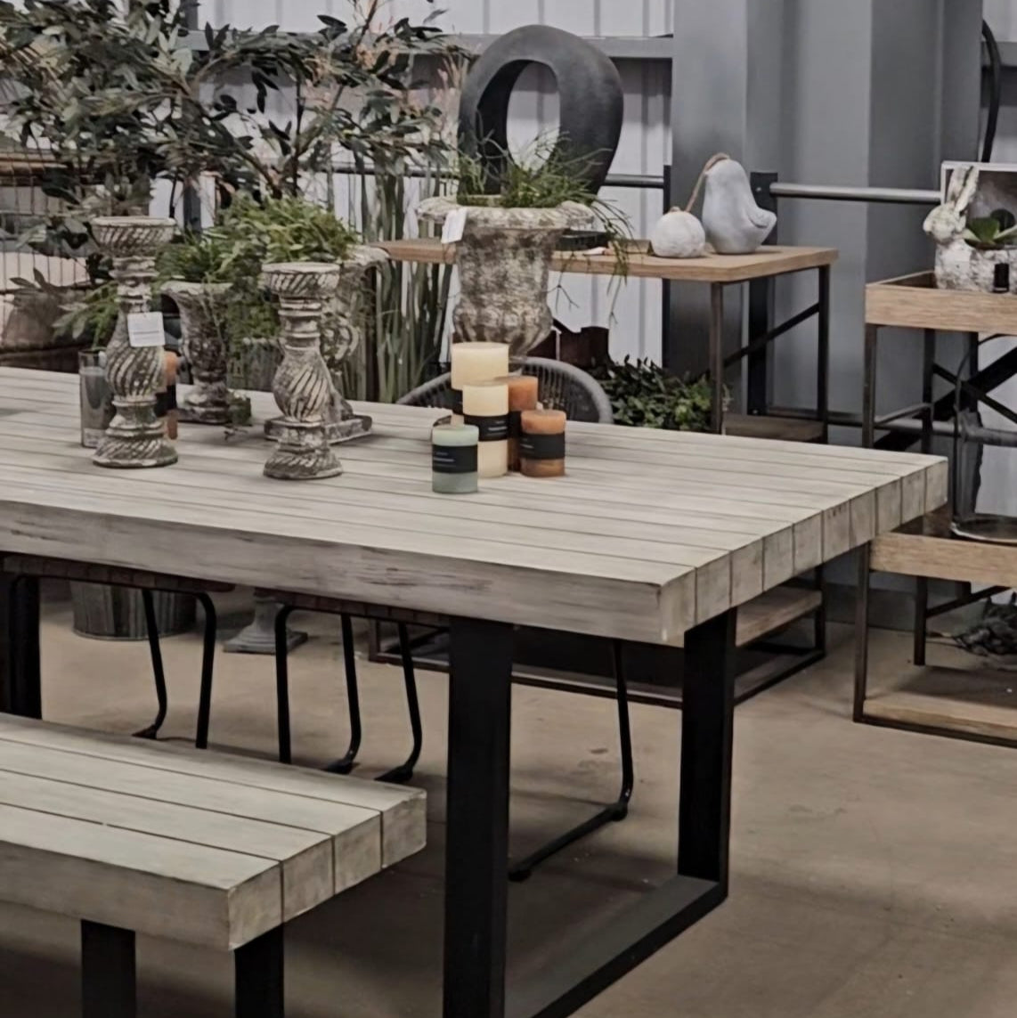 Helwick Dining Table 6 Seater
