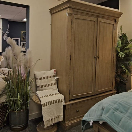 Manor 2 Door Wardrobe