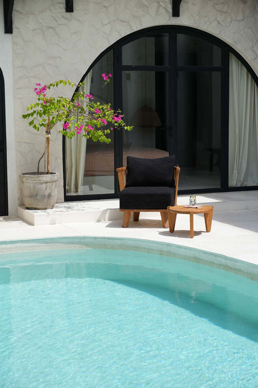 The Malawi One Seater - Natural Black