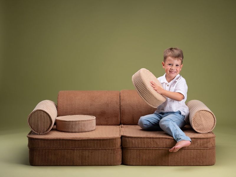 Toffee Settee