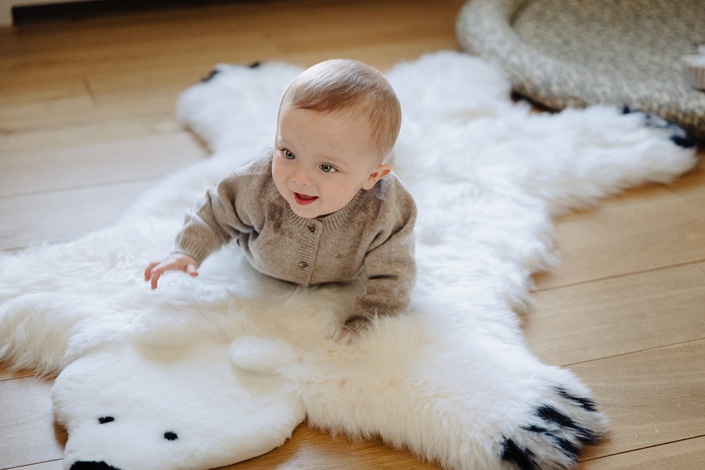 Polar Bear Sheepskin Rug 130x80 cm