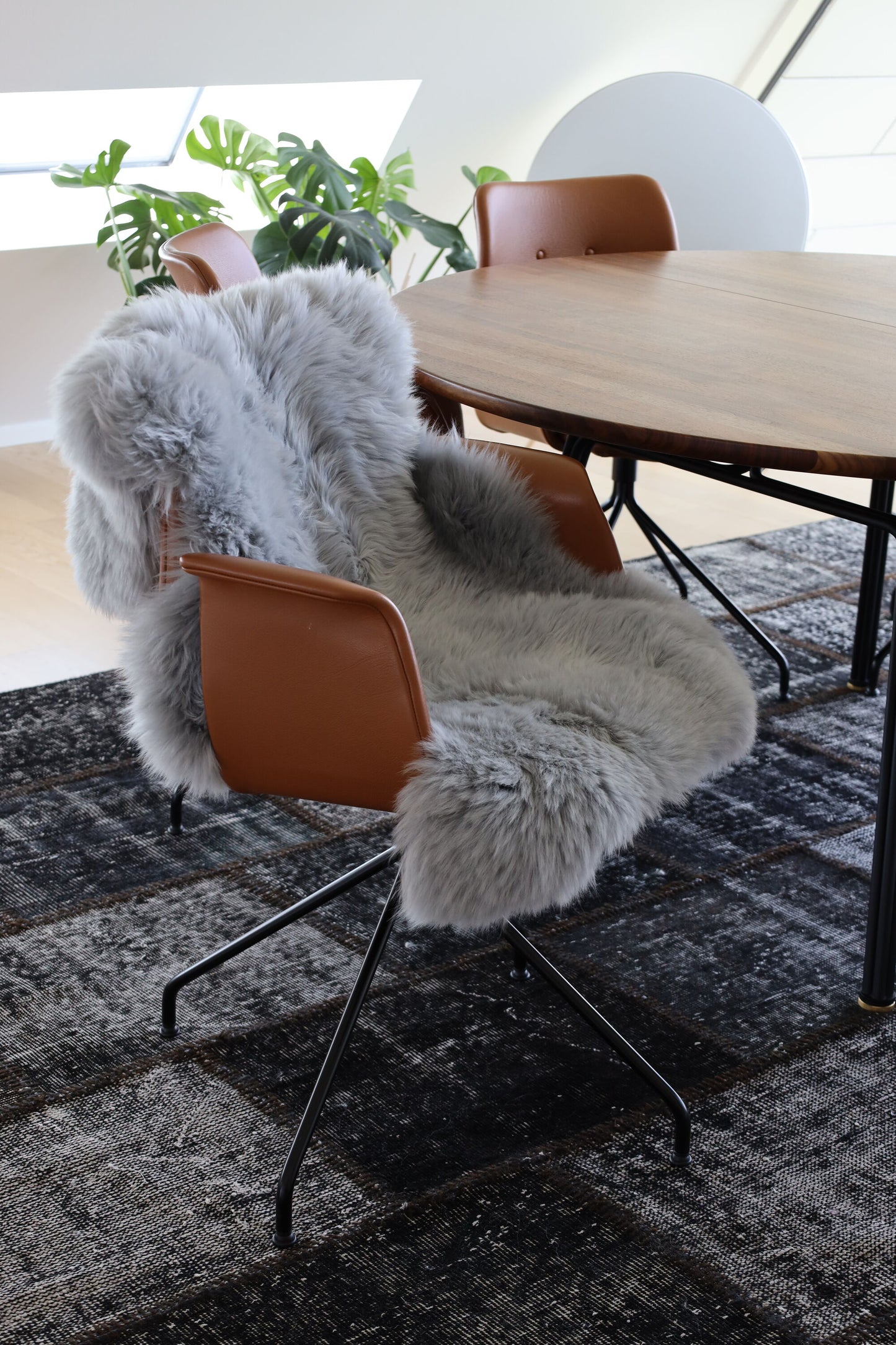 New Zealand Sheepskin Long Wool Rug/Throw Light Grey