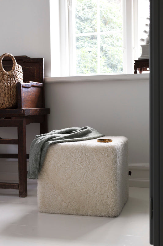 Curly Sheepskin Pouf Cuboid Pearl