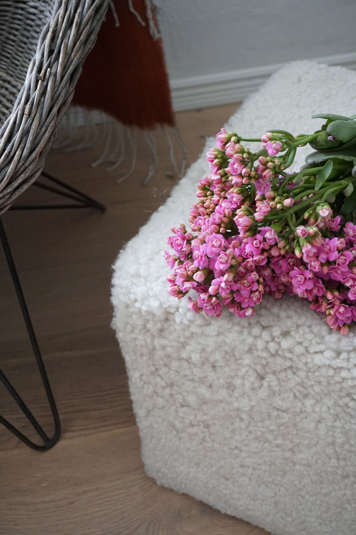 Curly Sheepskin Pouf Cuboid Ivory