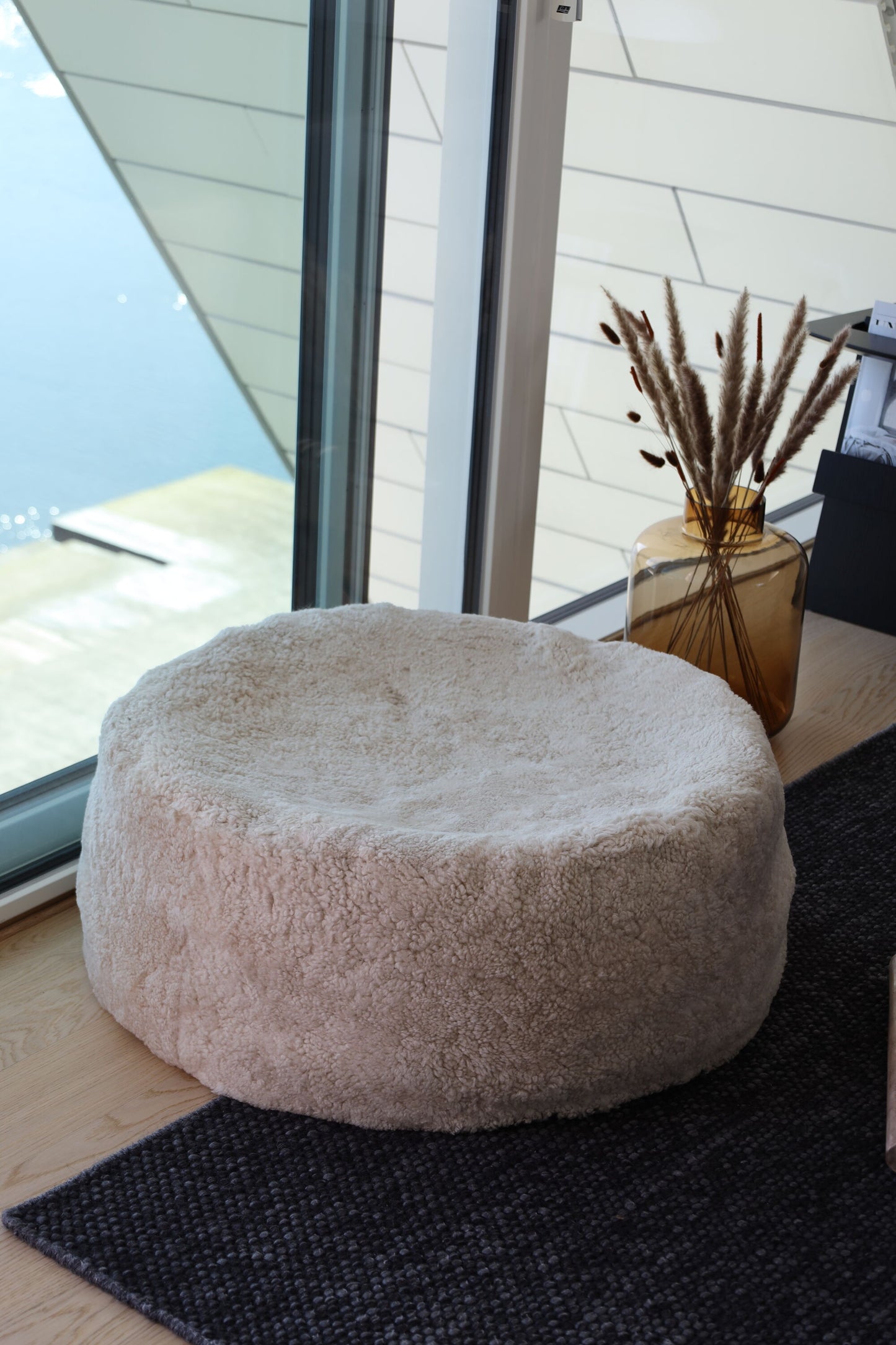 Round Sheepskin Bean Bag Pearl