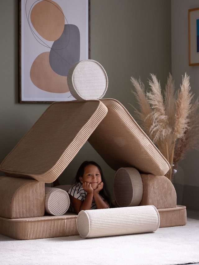 Brown Sugar Settee