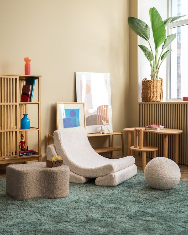 Cream White Moon Chair