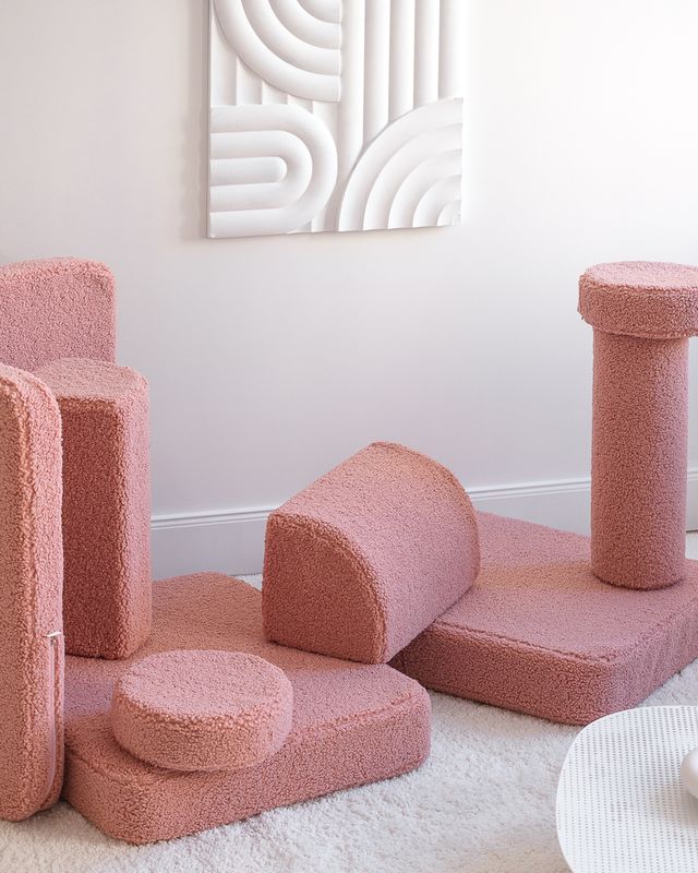 Guava Pink Settee