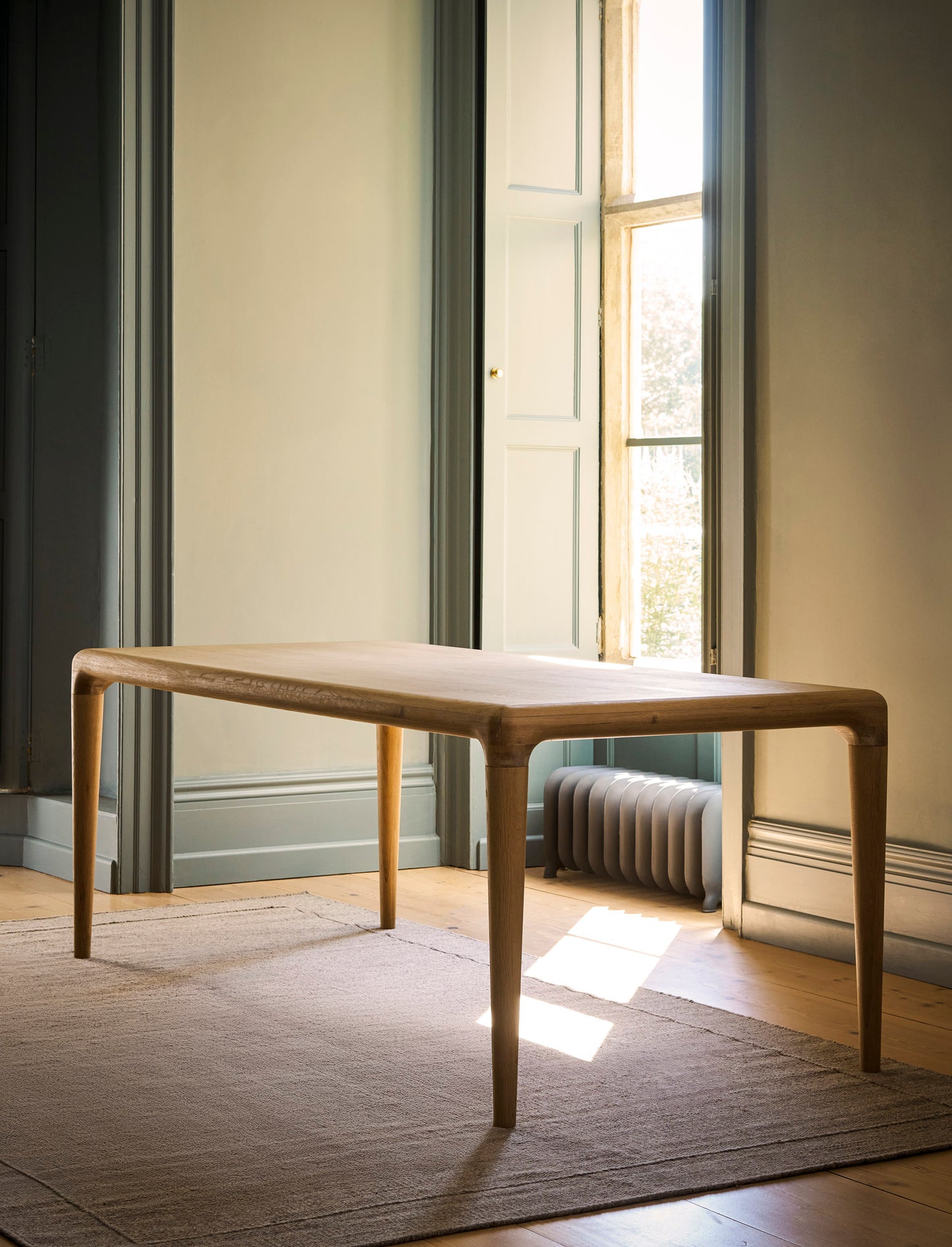 Ellwood Dining Table