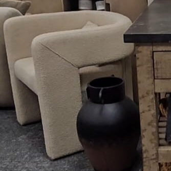 Manor Kitchen Island