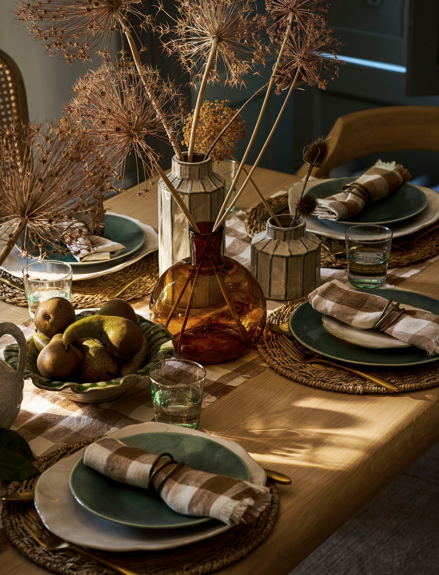 Ellwood Dining Table