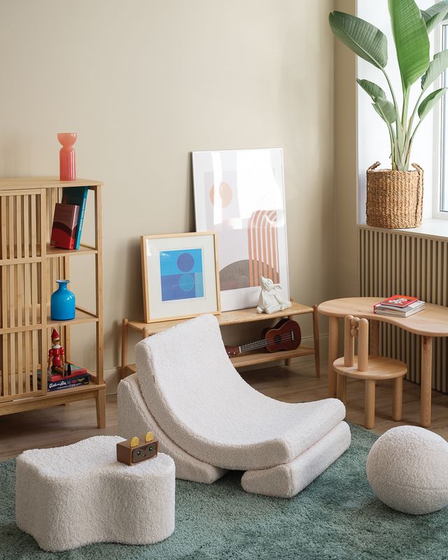 Cream White Moon Chair