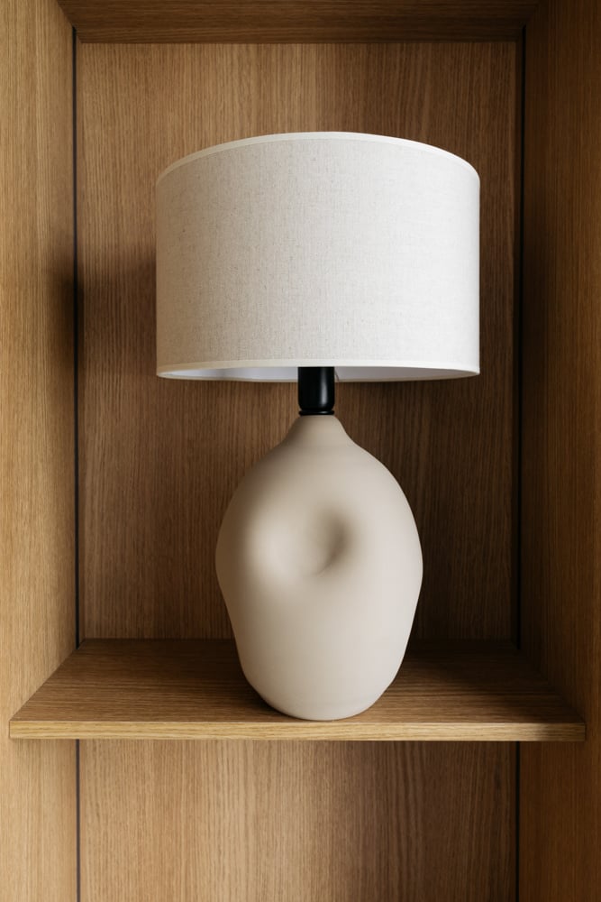 Exclusive table lamp Liz made of earthenware with linen shade