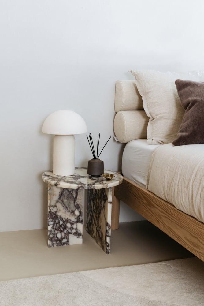 Earthenware table lamp Maeve