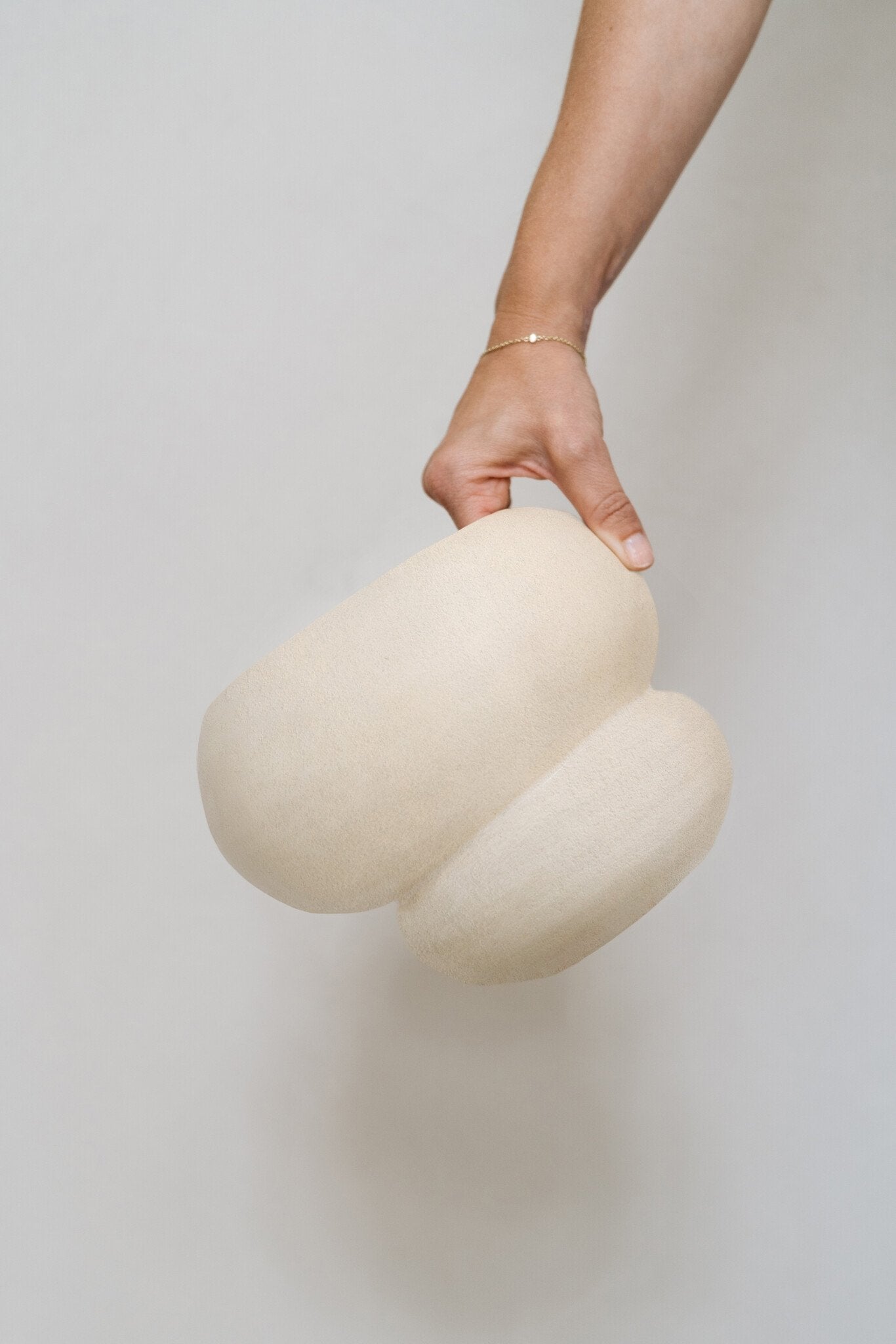 Handmade organic vase Leya made of earthenware