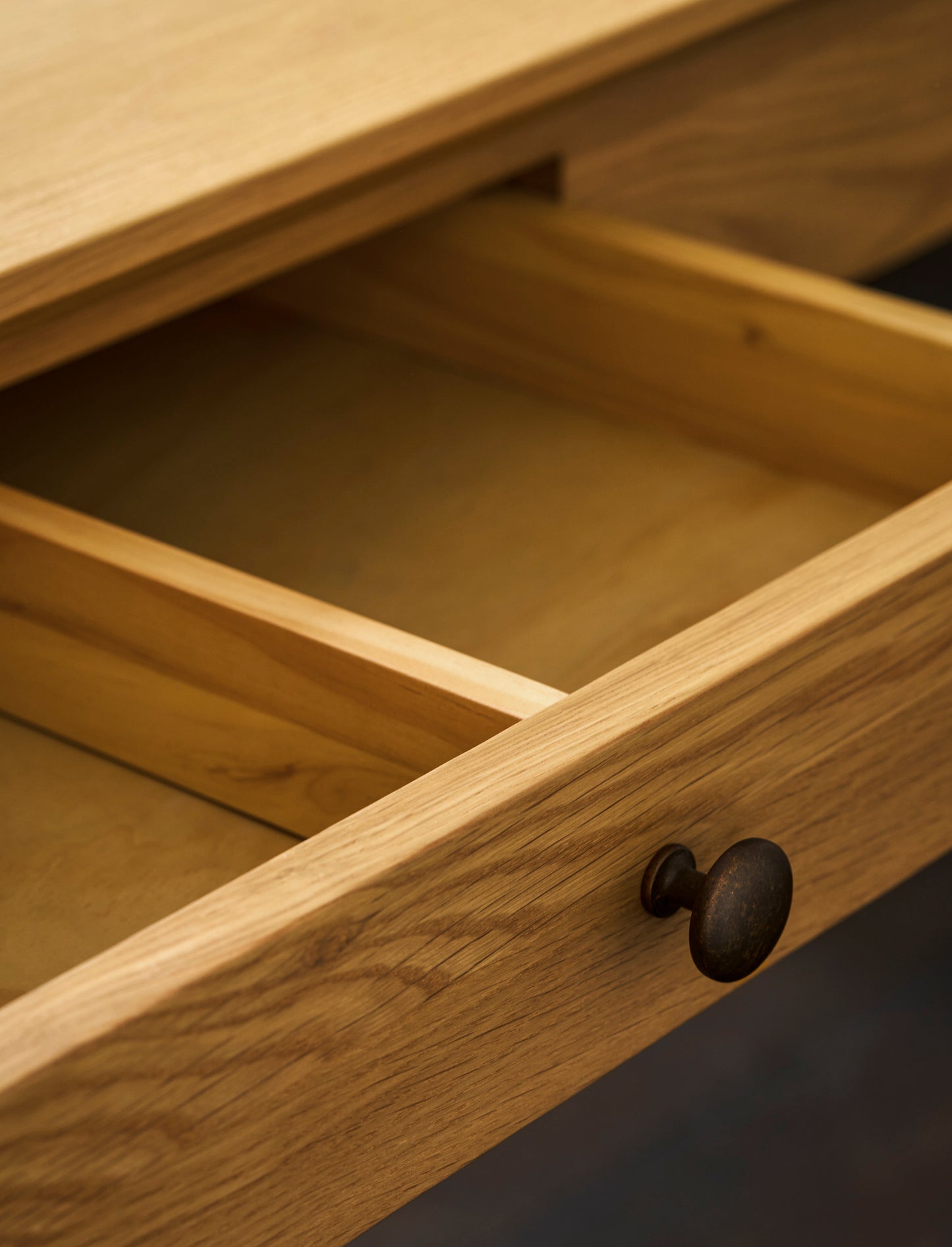 Oakworth Dining Table