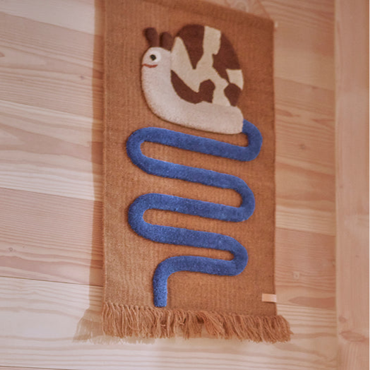 Sally Snail On The Way Wall Rug