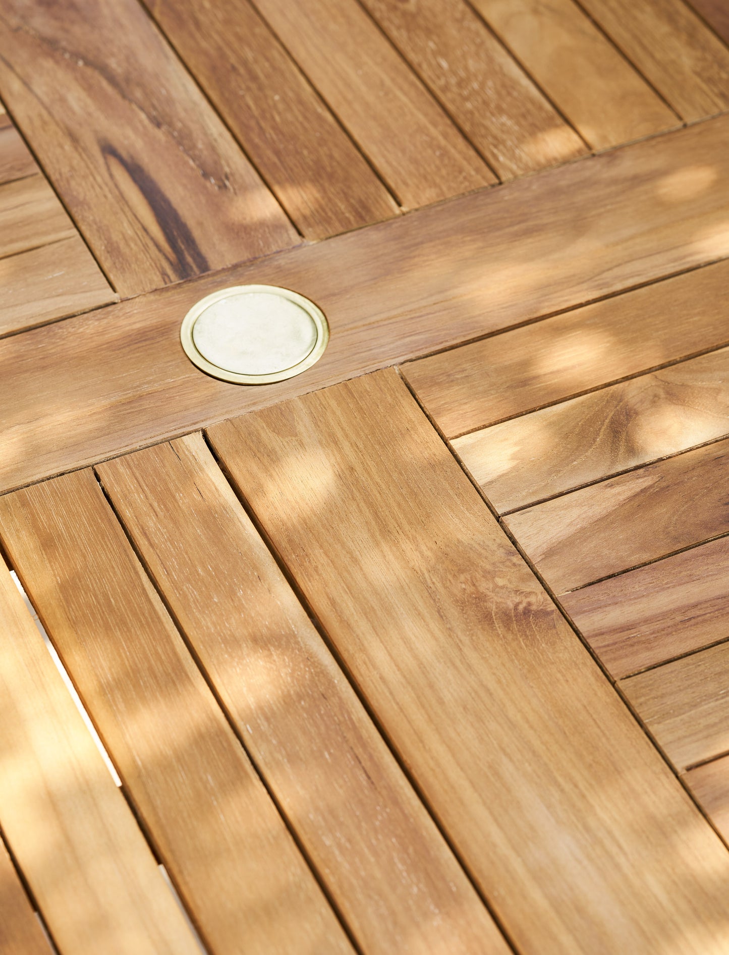 Churn Teak Round Table 90cm - Tables & Sets - Garden Trading -