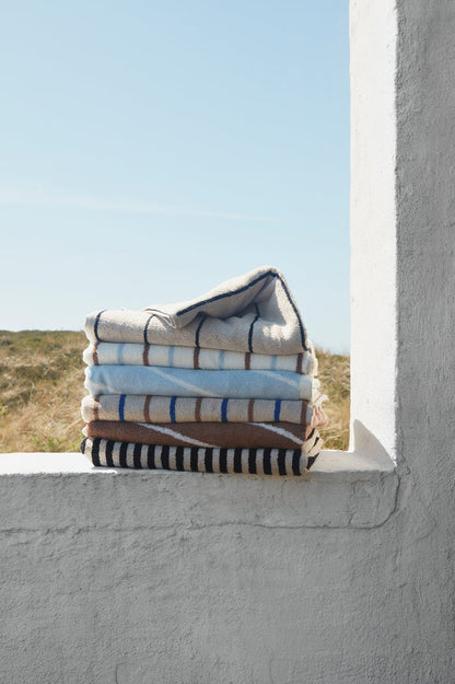Raita Towel - 100X150 Cm