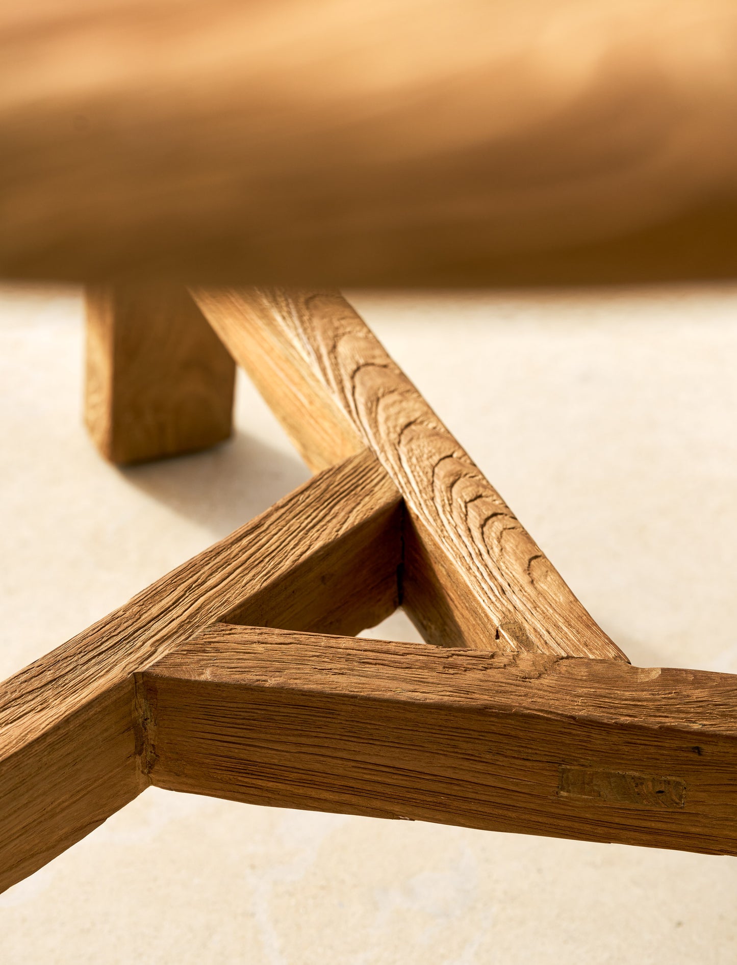 Hawthorne Round Slatted Dining Table Natural