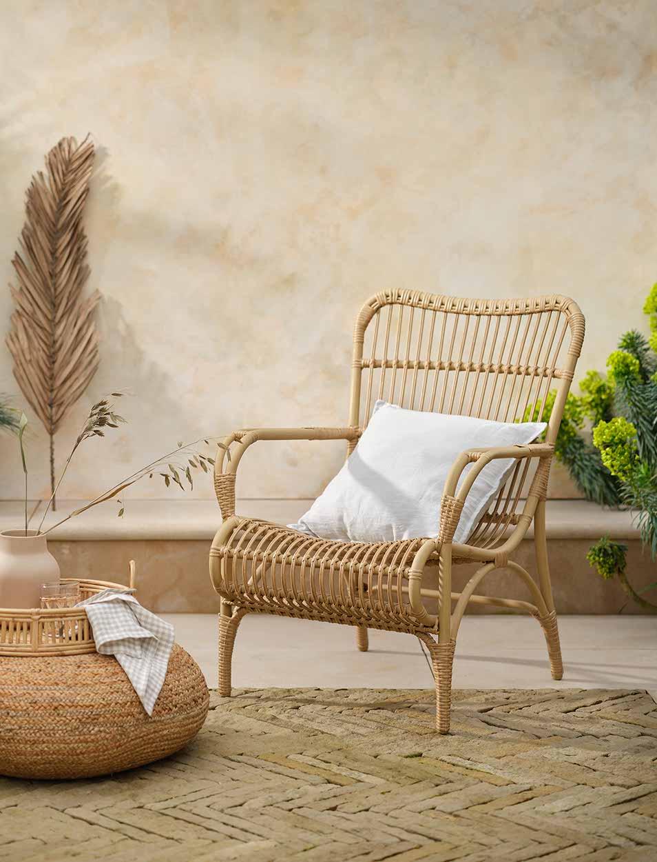 Corston Lounge Chair Natural - Chairs & Loungers - Garden Trading -