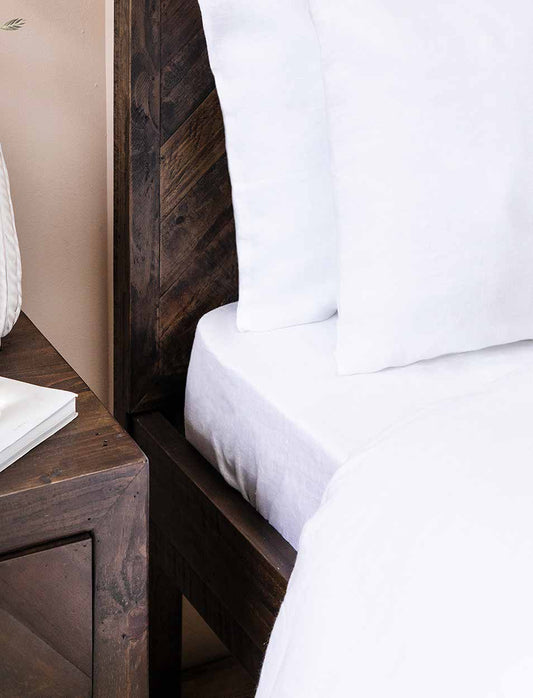 Pembridge Linen Fitted Sheet Super King Lily White - Bed Linen - Garden Trading -