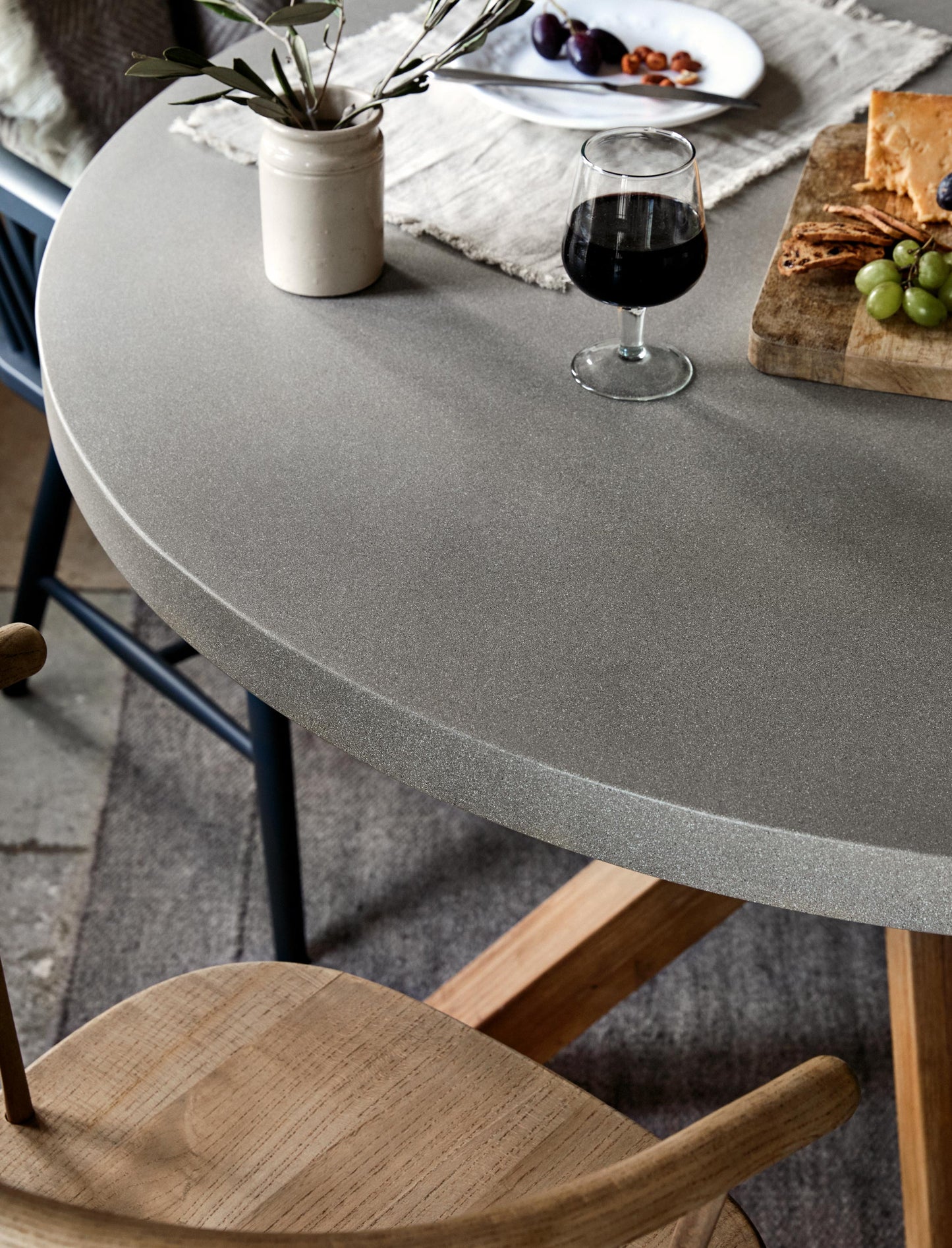 Burford Round Dining Table 120 cm Grey