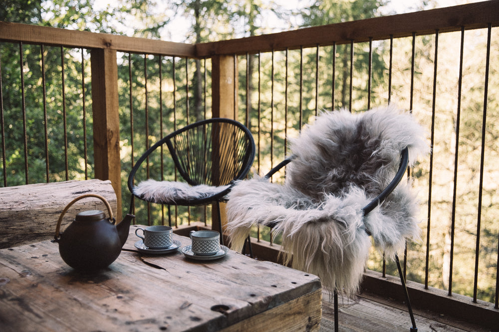 Icelandic Sheepskin Rug/Throw Natural/Light Grey 120+ cm