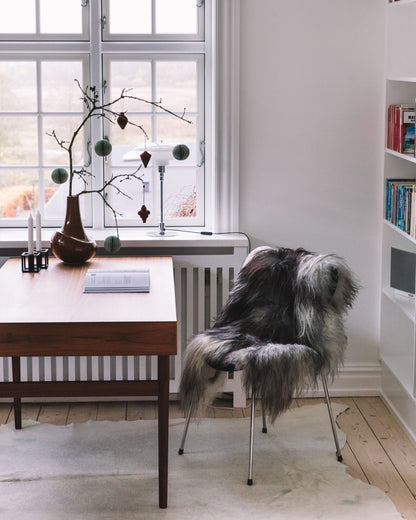 Icelandic Sheepskin Rug/Throw Natural Dark Grey 120+ cm