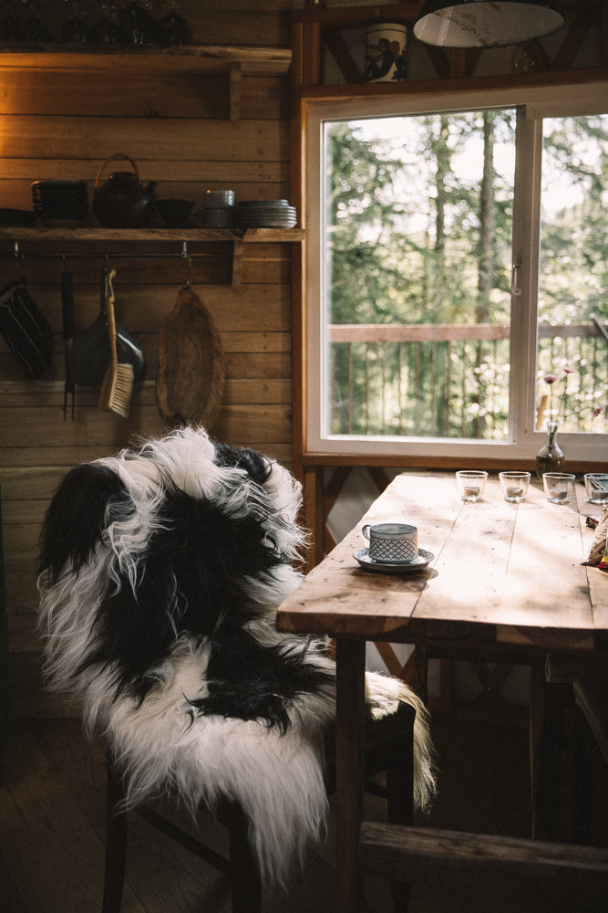 Icelandic Sheepskin Rug/Throw Spotted 90 cm
