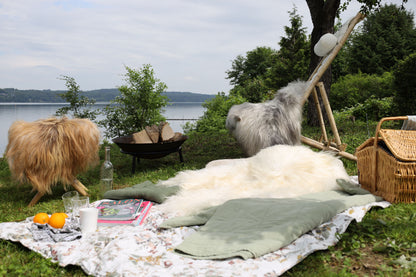 Icelandic Sheepskin Rug/Throw Natural/Light Grey 120+ cm