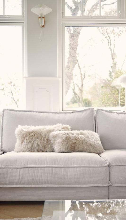 Sheepskin Cushion LW Linen Medium