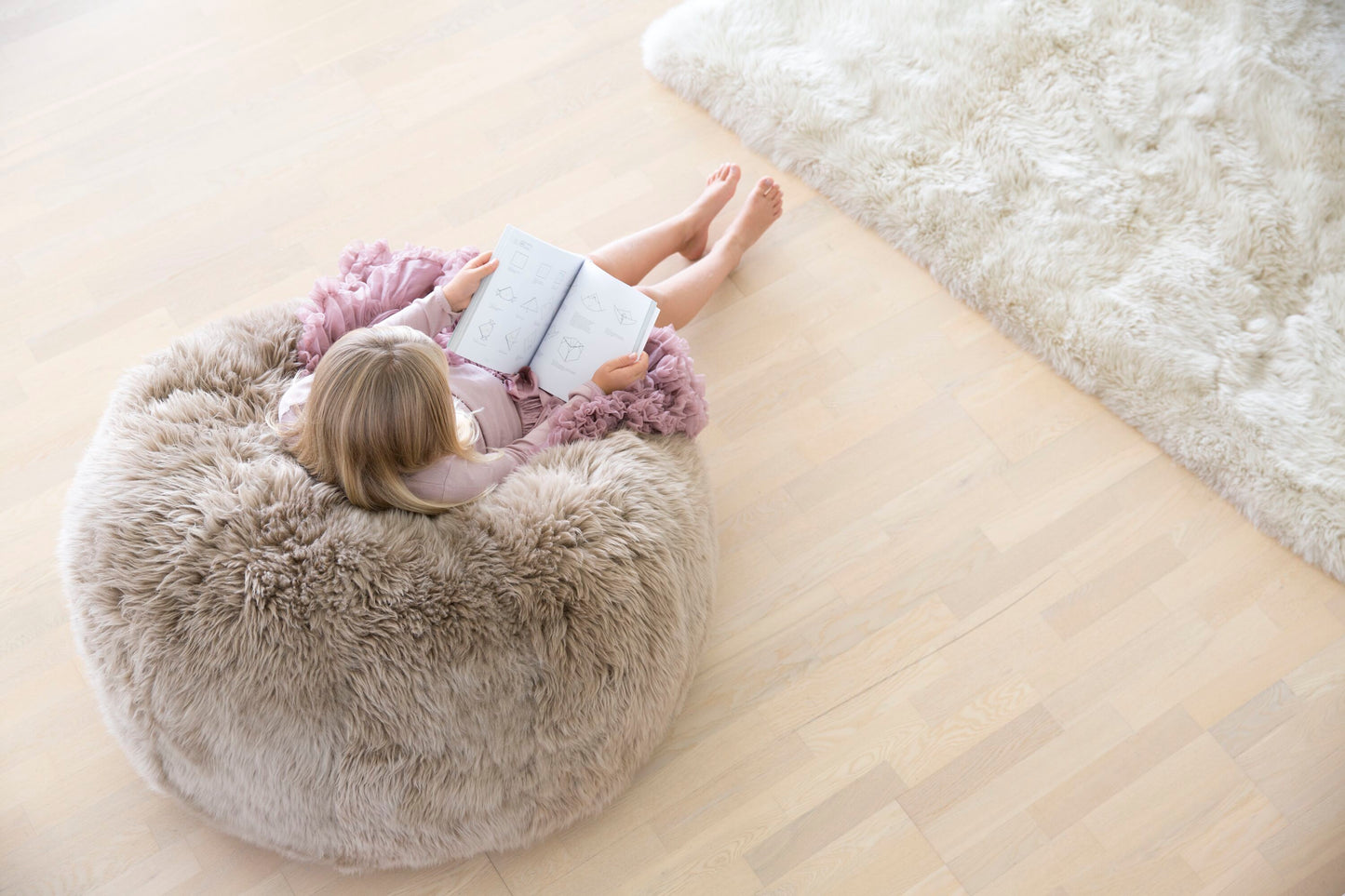 Round Sheepskin Bean Bag Linen Large