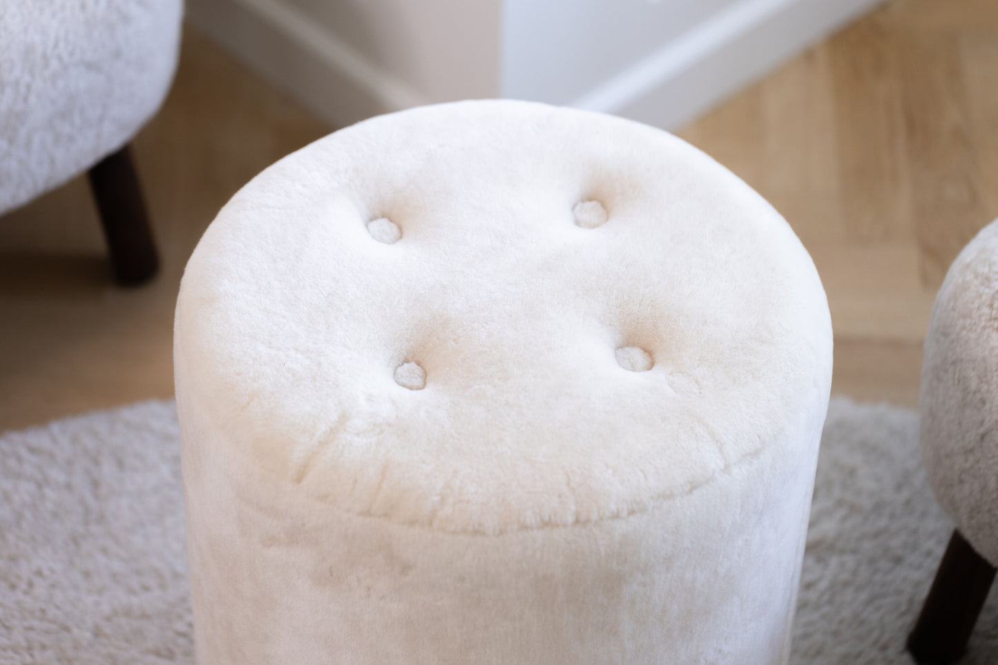 Simon Stool/Pouf Moccasin Natural Oak Legs