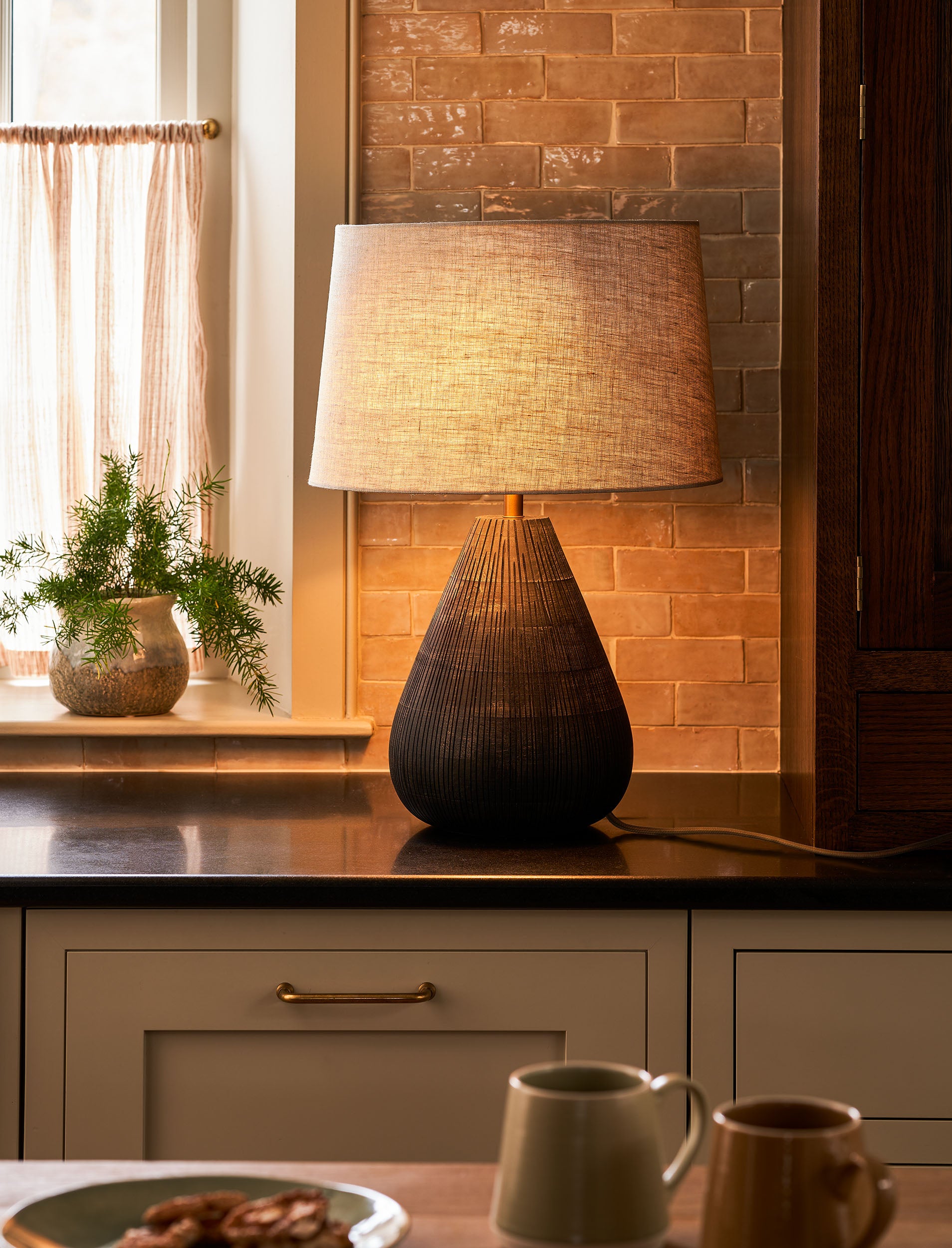 Cleeve Table Lamp Antique Black - Table & Desk Lights - Garden Trading -