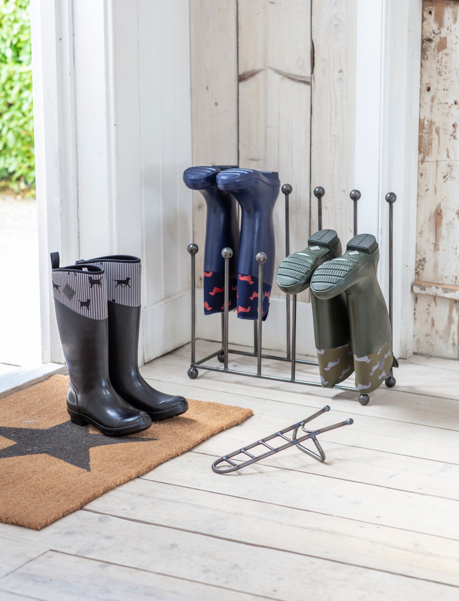 Farringdon Welly Stand Large - Shoe Storage - Garden Trading -