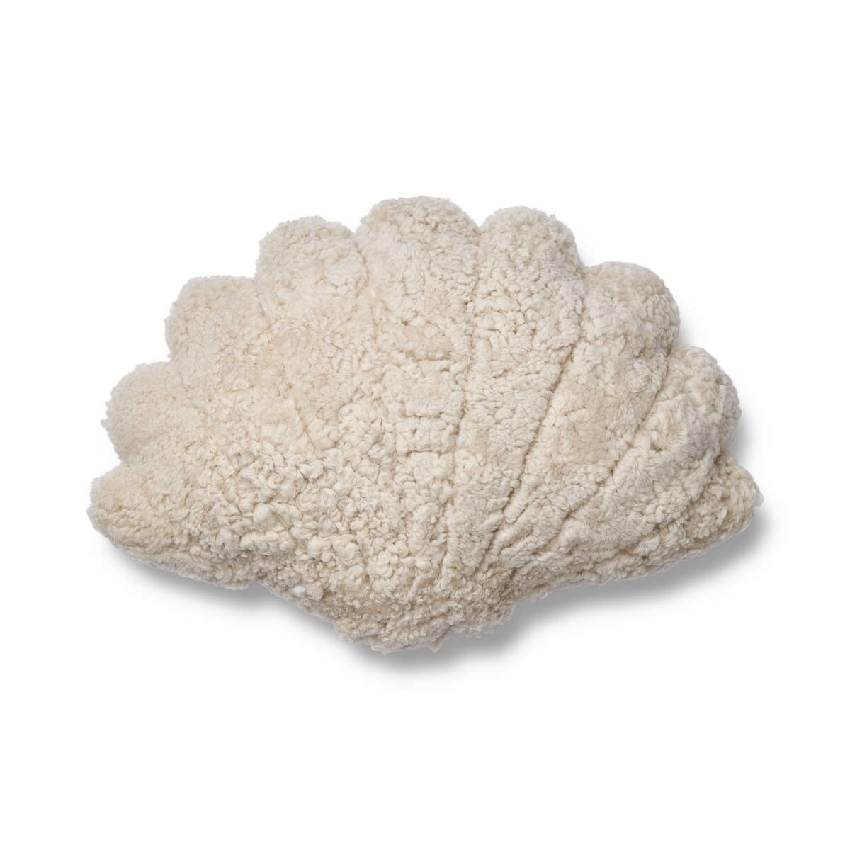 Shell Cushion Pearl Medium